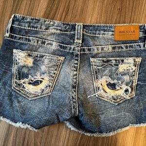 Size 27 Big Star Liv shorts!
